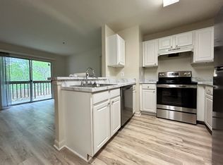 5 Lockhart Cir APT F, Forest Hill, MD 21050