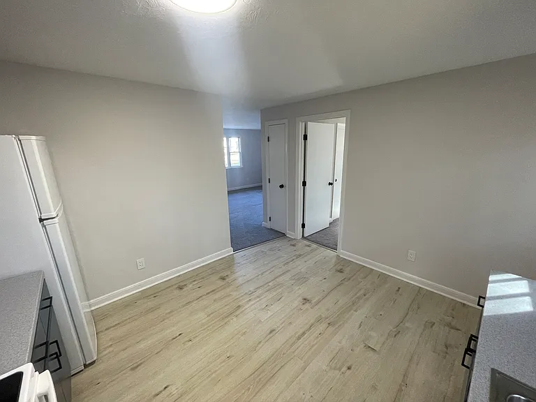 37 Cullen St — Photo 7