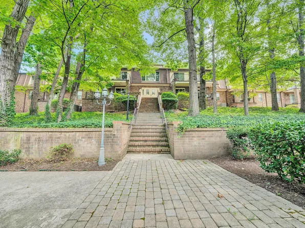 3406 Kim Ct APT B12, Roanoke, VA 24018