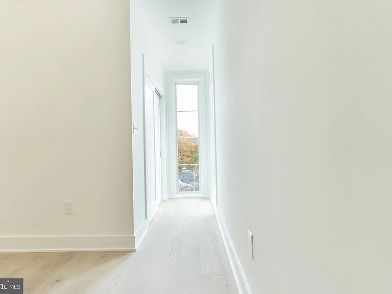 5301 Connecticut Ave NW #304 — Photo 6