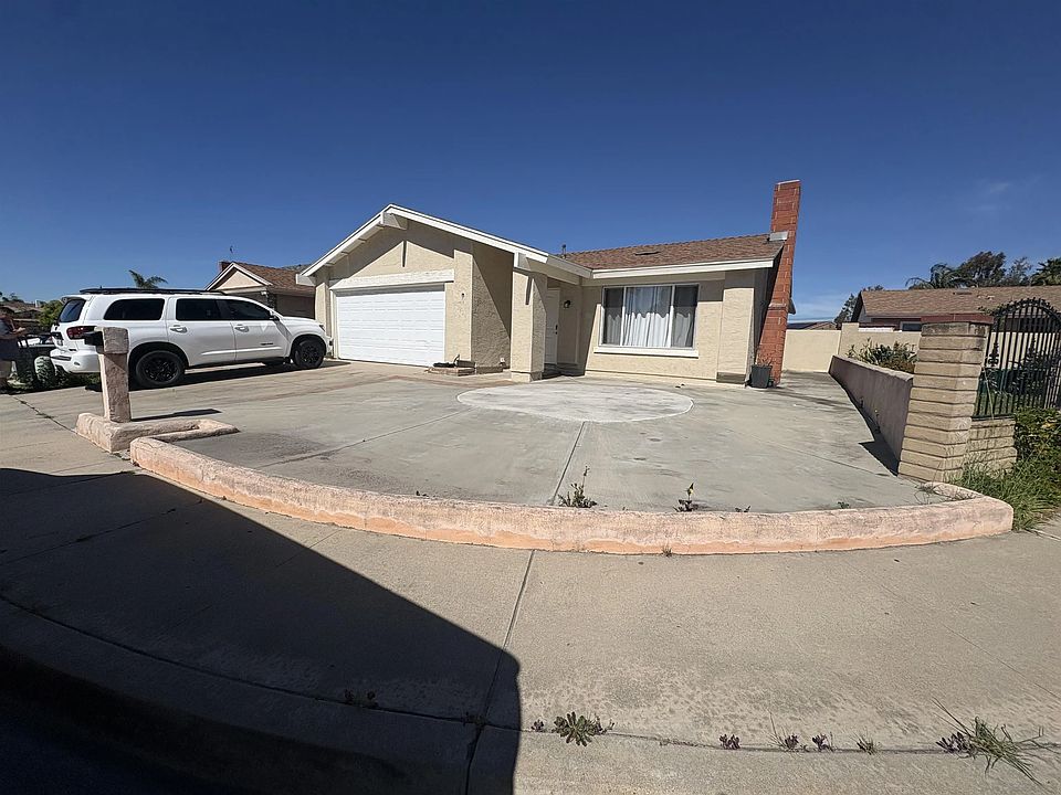 1st image of 3424 Corte Loro