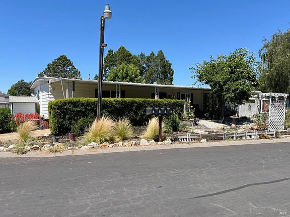 2nd image of 51 Sequoia Circle