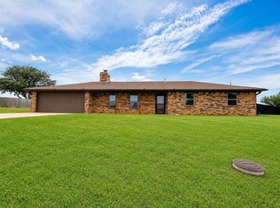 122 W Quail Dr, Cordell, OK 73632