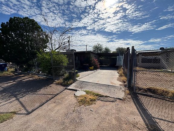 2nd image of 4219 S Lundy Ave