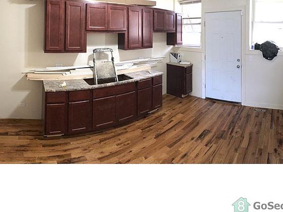 4th image of 1237 N Karlov Ave #1