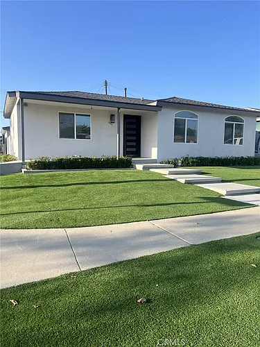 603 E 226th Pl Photo 1