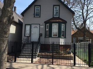 8135 S Burnham Ave, Chicago, IL 60617