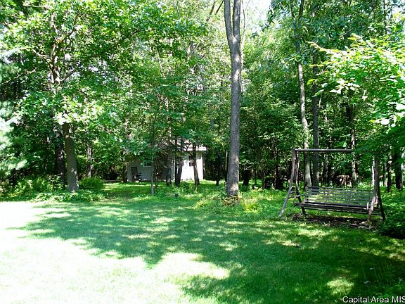 5th image of 111 Oakview Dr