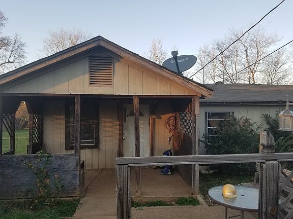 2nd image of 2222 Sherrod St