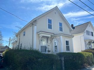 734 School St, Lowell, MA 01851