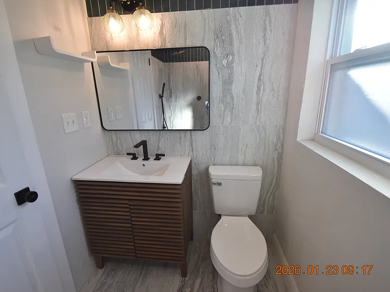 3606 1/2 River Grove Dr — Photo 33