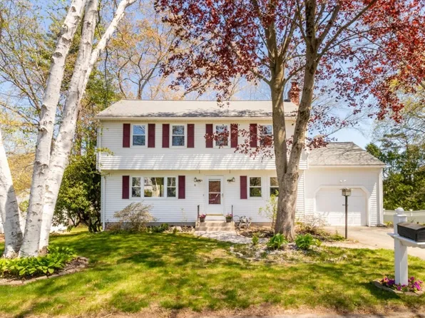 6 Dennis Rd, Milford, MA 01757