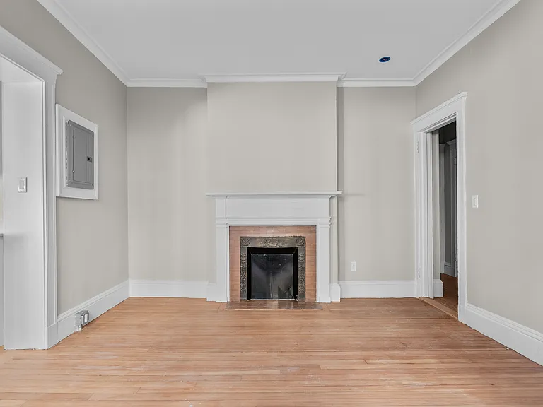 19 Agassiz Street — Photo 33