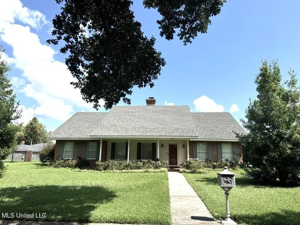 1005 Guillory St, Vidalia, LA 71373