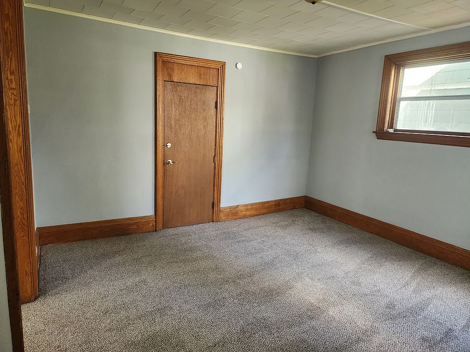 1st image of 1017 N Court St #1