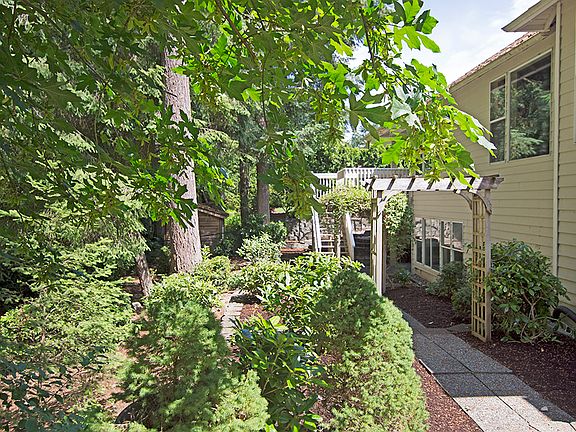 2nd image of 7848 Schoolhouse Ave