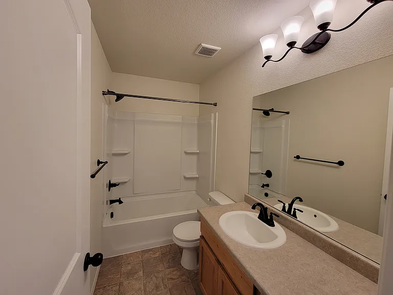 1823 Abundance Dr — Photo 16