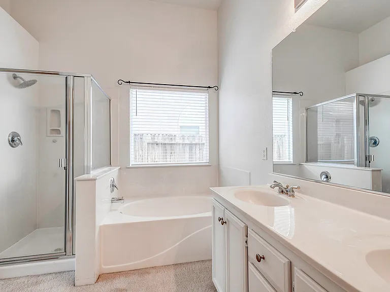 9310 Village Tree Dr — Photo 14