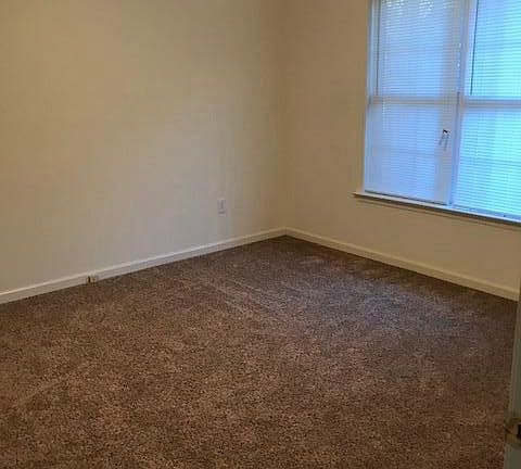 5th image of 1139 Lindsay Ln