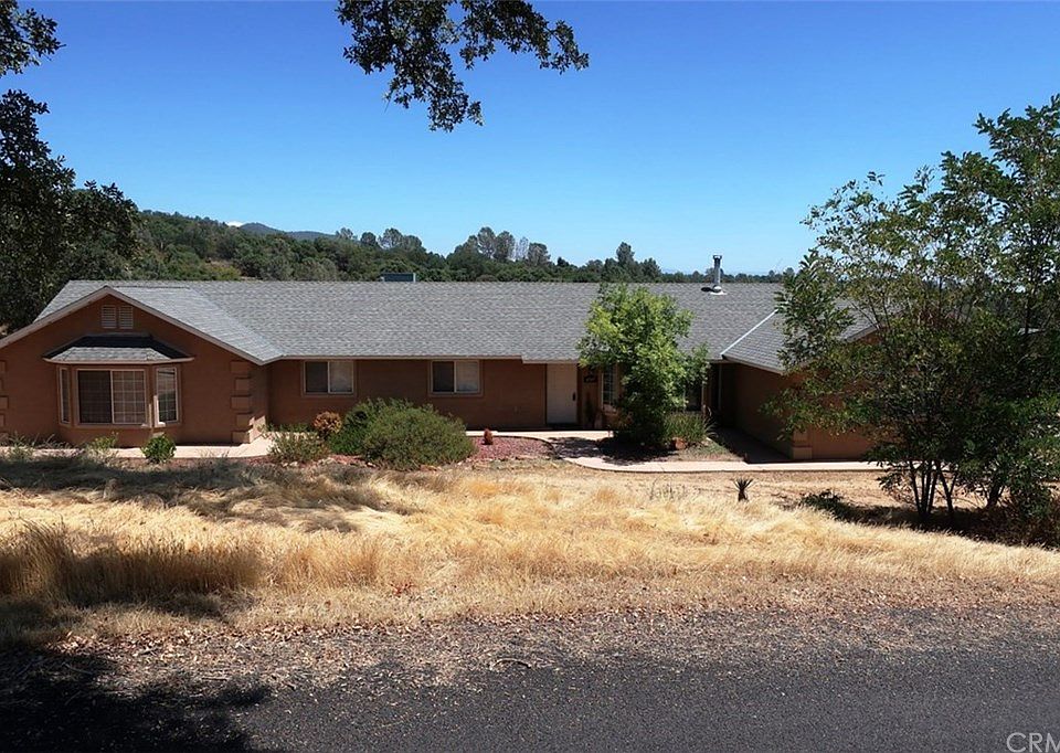 2nd image of 47015 Lookout Mountain Dr