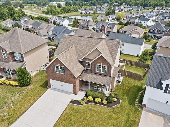 5th image of 7428 Sparkle Ln