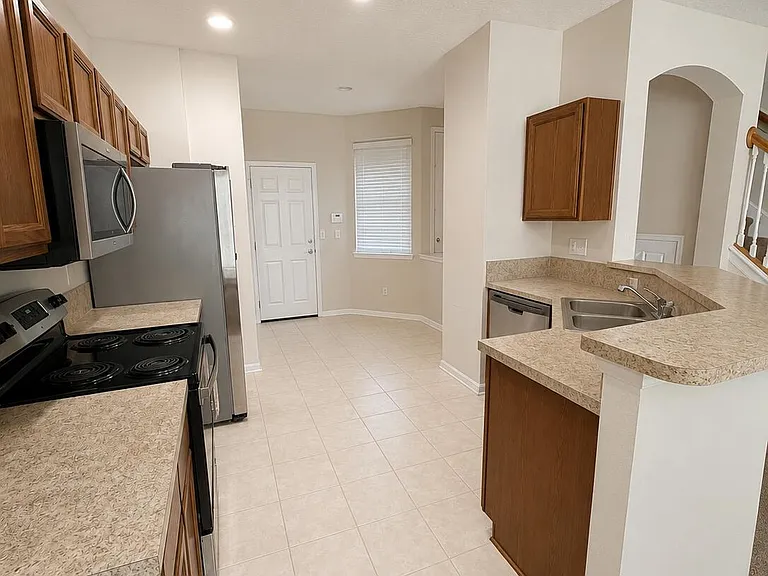 3945 Buckthorne Dr #3 — Photo 7