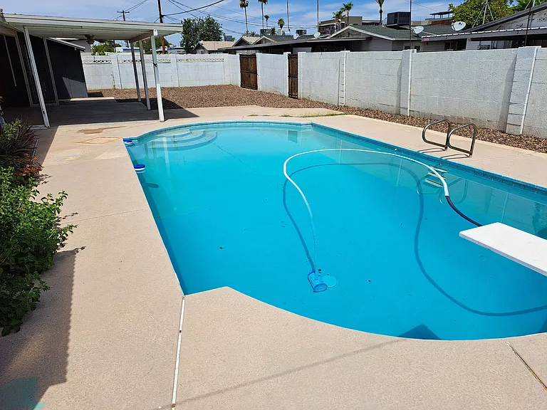 7308 E Latham St — Photo 5