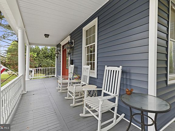 5th image of 3814 Fleetwood Ave