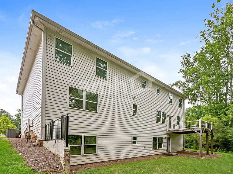 3557 Okelly Dr — Photo 17