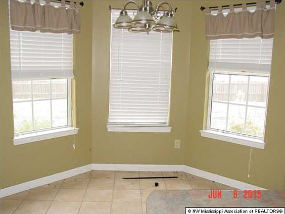 5th image of 4100 Louden Dr