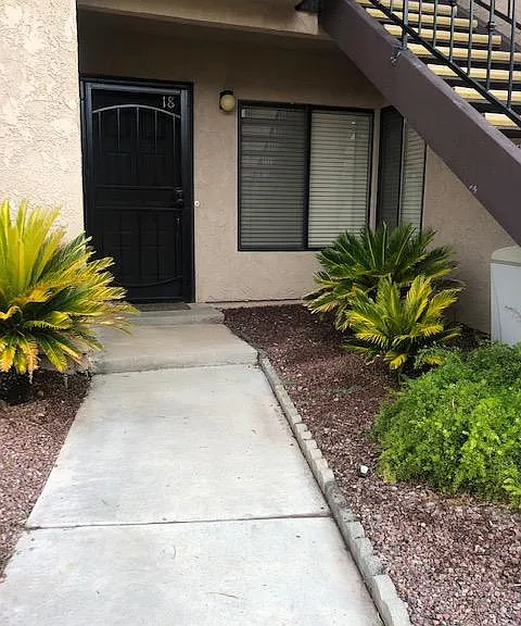201 Riverfront Dr #18 — Photo 74