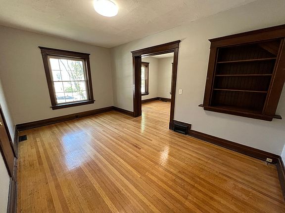 3rd image of 2917 Jackson St #2
