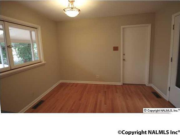 5th image of 3509 Carroll Cir SE