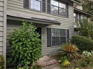 114 Hidden Lake Ct, Savannah, GA 31419