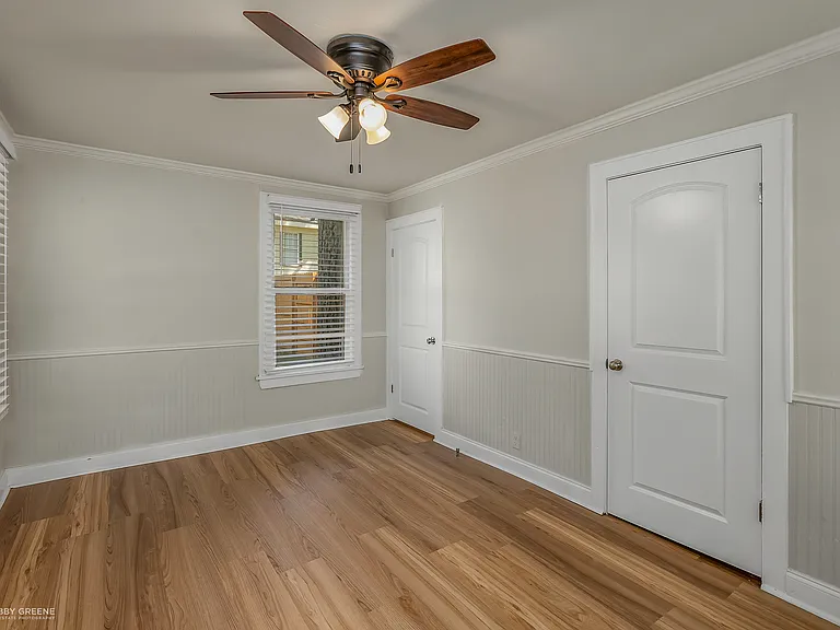 857 Gladstone Blvd #1/2 — Photo 5
