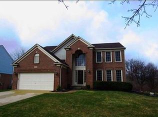 3512 Tall Oaks Rd, Orion, MI 48359