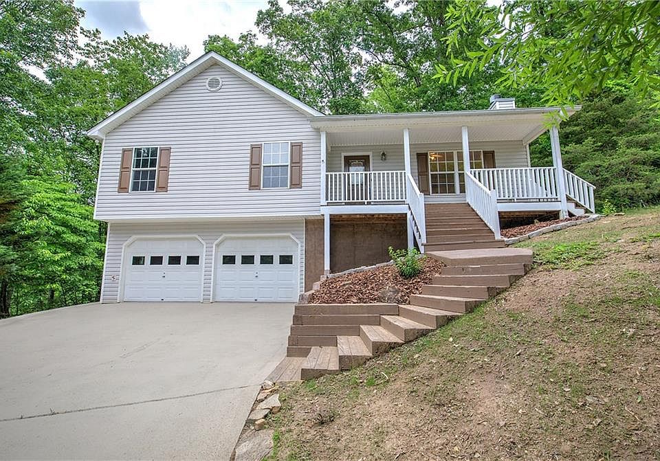 1st image of 302 Crystal Creek Dr