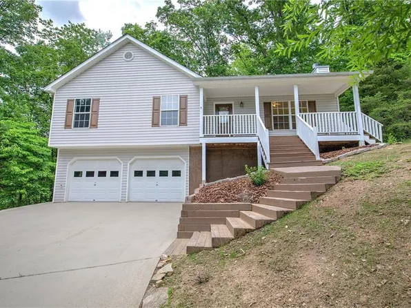 302 Crystal Creek Dr, Jasper, GA 30143