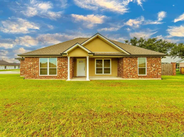 203 E 27th Pl, Larose, LA 70373