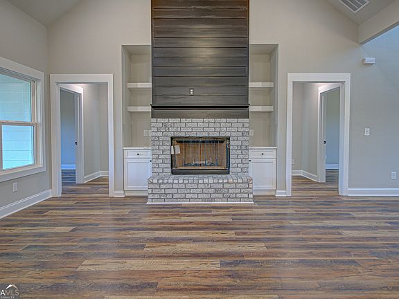3rd image of 207 Jordan Cofer Rd