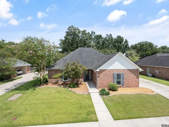 17210 Fountainbleau Dr, Prairieville, LA 70769