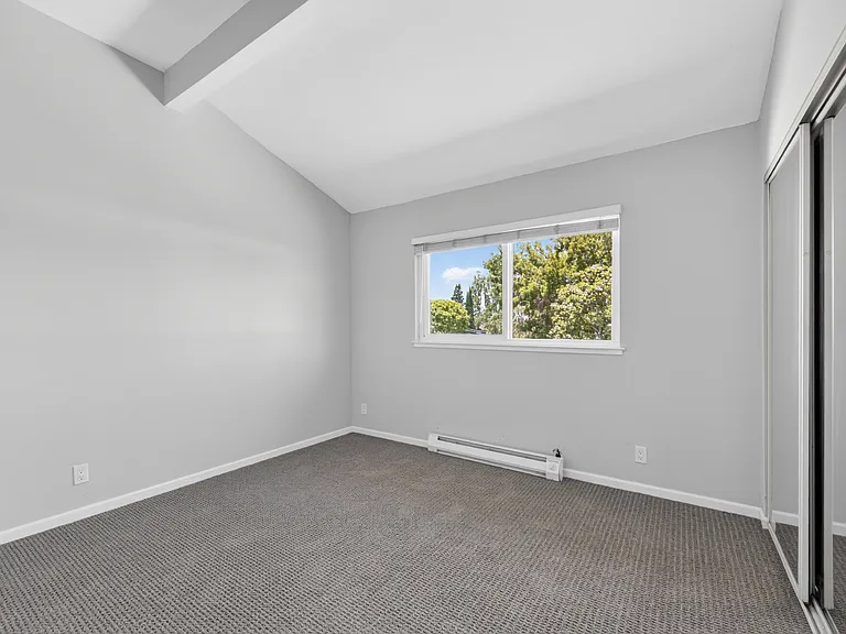 2201 The Alameda #27 — Photo 17