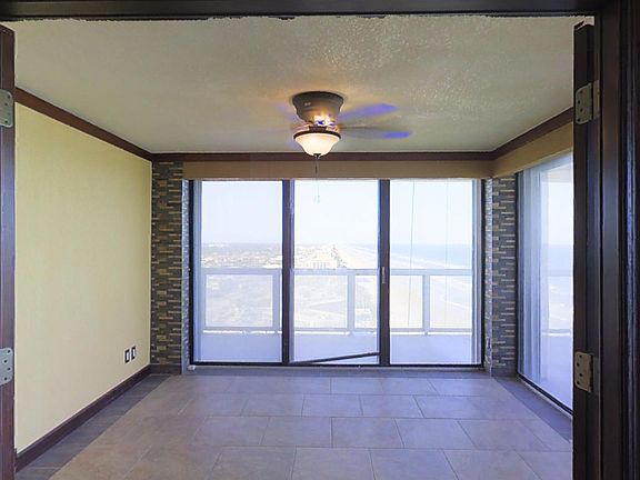 3rd image of 3000 N Atlantic Ave #160