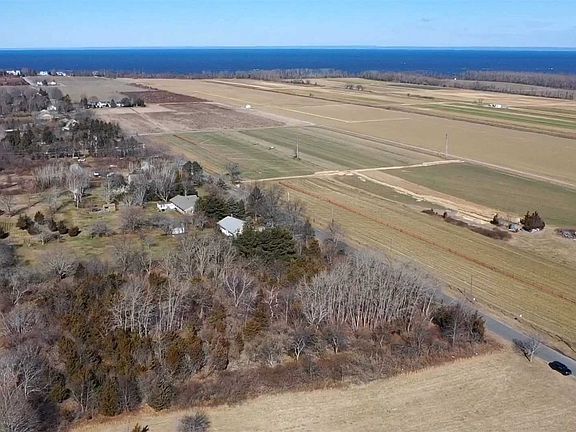 3rd image of 5495 Bridge Ln
