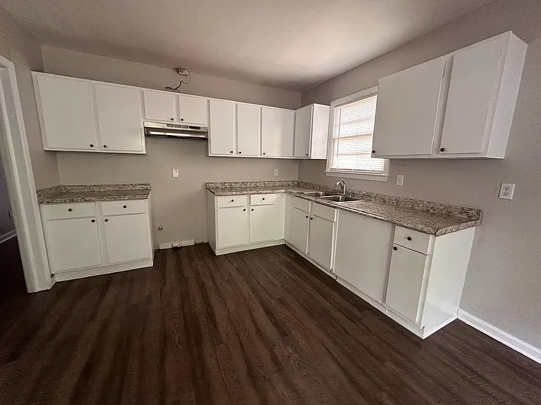 3614 Bridlewood Dr — Photo 10