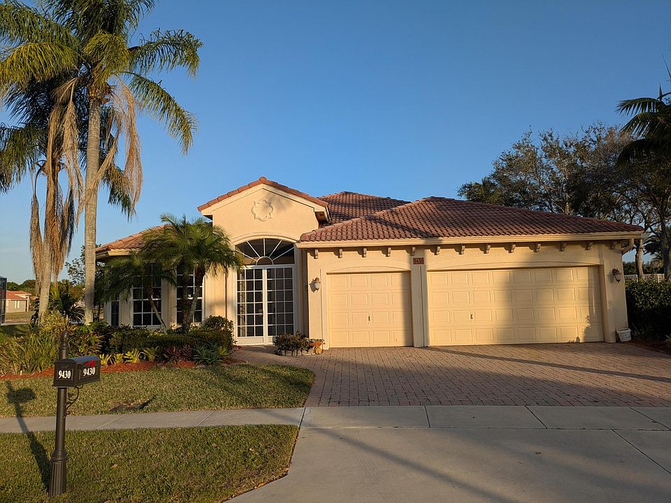 1st image of 9430 Lantern Bay Circle