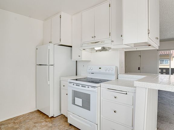 3rd image of 8171 Vincetta Dr #8