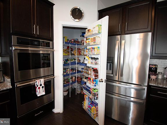 5th image of 9004 Hunt Meadow Ln