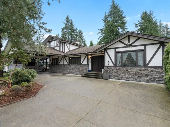 3706 207b St, Langley, BC V3A 2G4