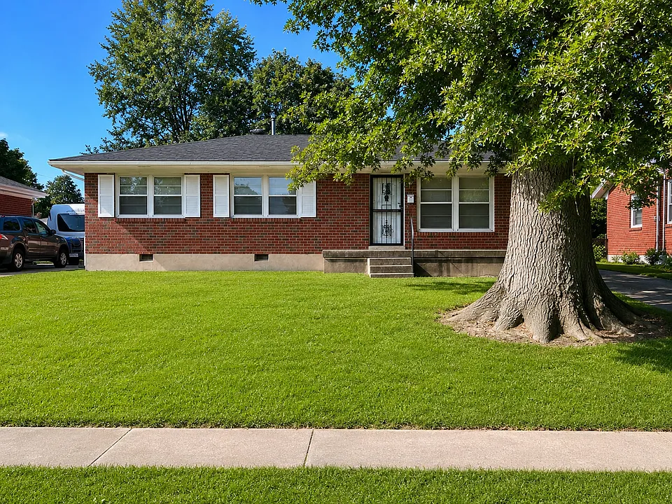 6207 Middlerose Cir